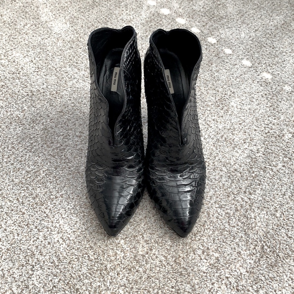 Miu Miu Python Snake Heeled Ankle Booties. Sz 40. - image 4